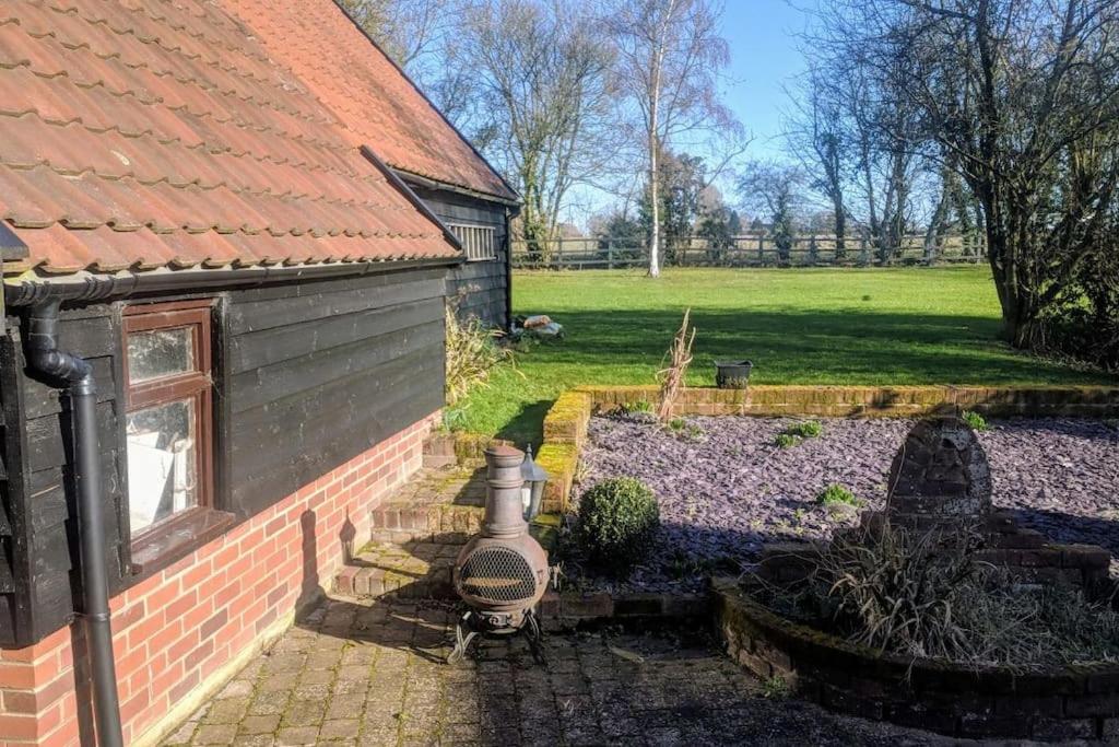 Stunning Barn Conversion Ideal For Large Families Bildeston Экстерьер фото