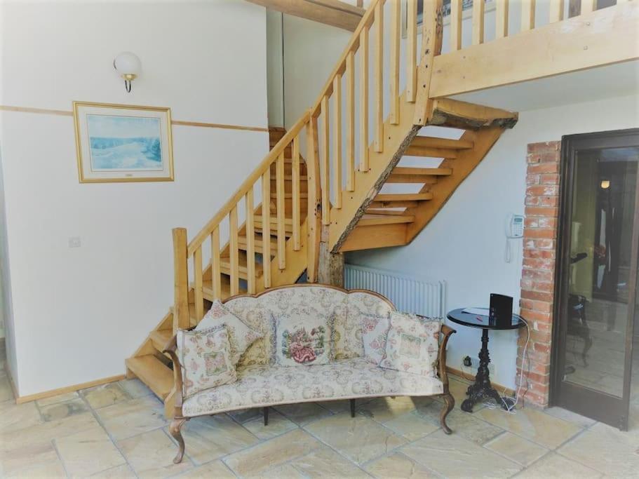 Stunning Barn Conversion Ideal For Large Families Bildeston Экстерьер фото